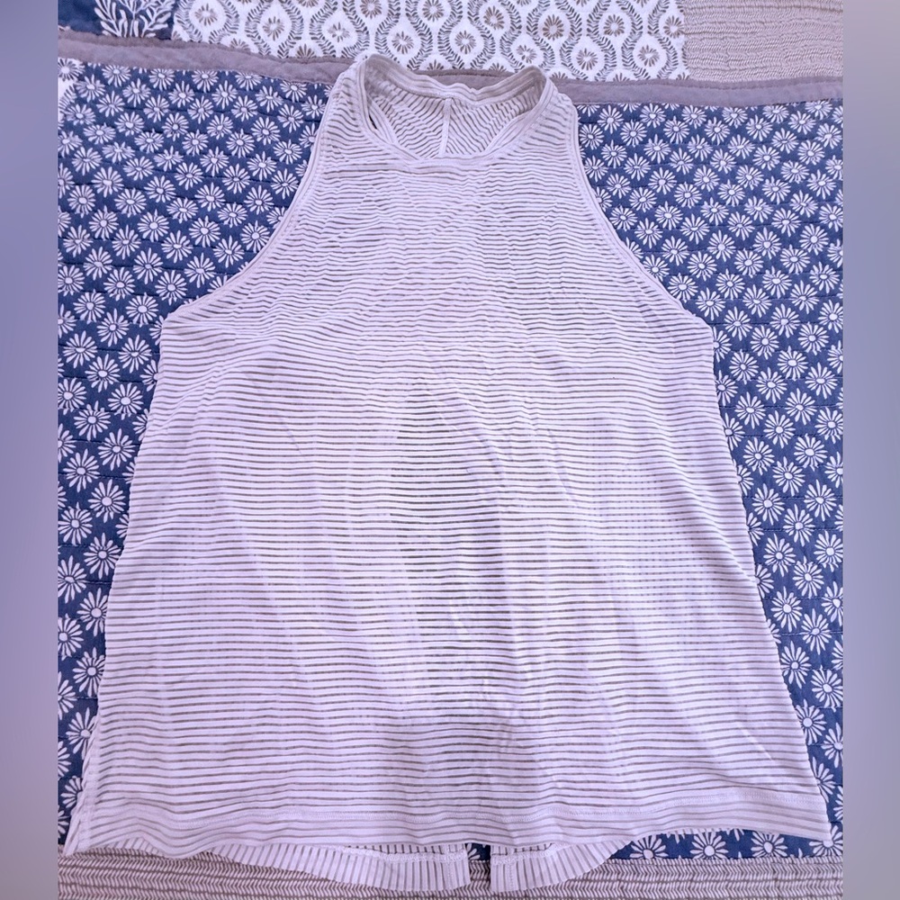 Lululemon All Tied Up Sport Tank, size 8 - EUC!